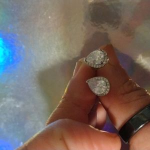 White gold moissanite studs